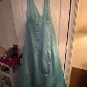 Elegant Halter Neck Evening Gown